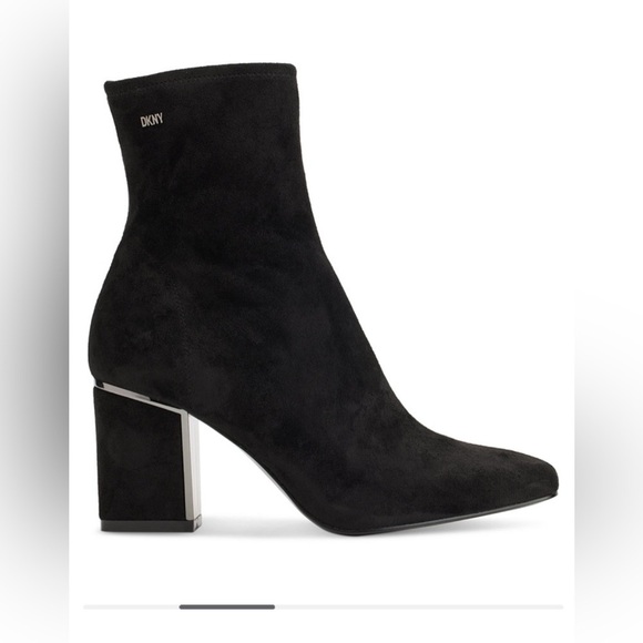 Women's Cavale Ankle Booties Note: like New - Picture 2 of 9